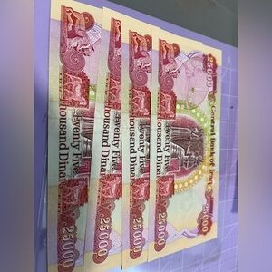 Iraqi Dinar. 100000 total Bank notes. Uncirculated